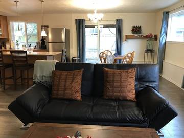 Vacation Home for 2 Guests in Kirkland, Puget Sound, Picture 2