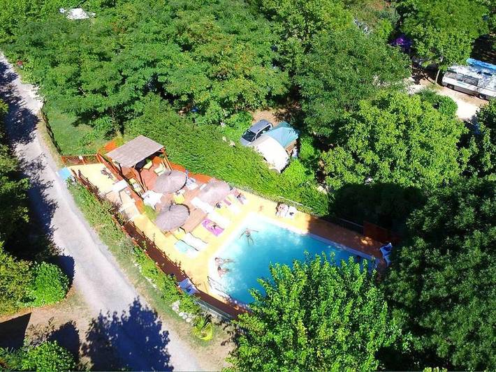 Tente pour 4 personnes, avec Terrasse en Ardèche