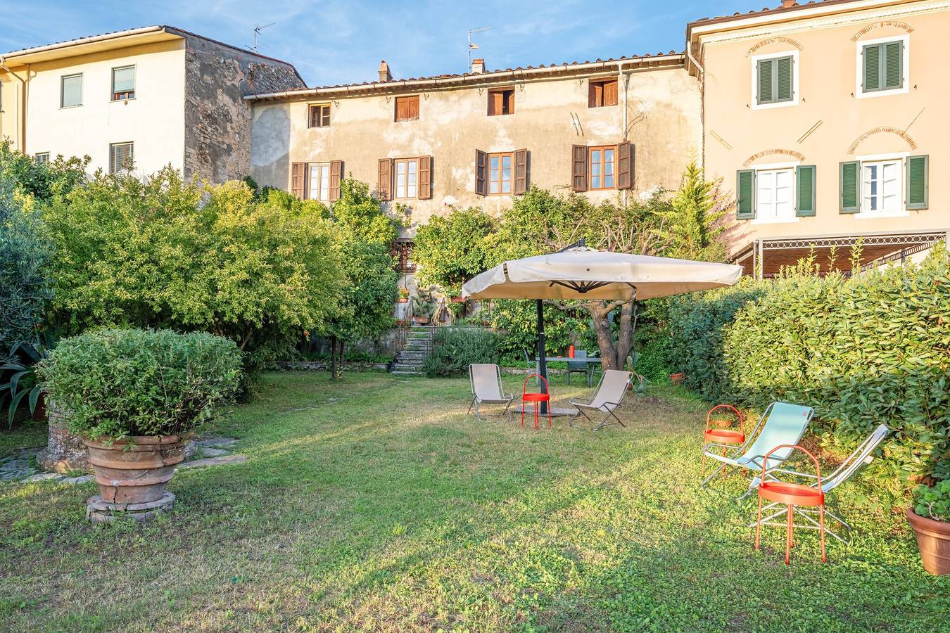 Villa for 10 personer med hage in Lucca, Maremma Kysten