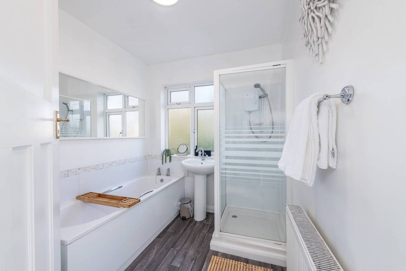 Encantadora casa de 3 dormitorios en Wolverhampton con bañera de hidromasaje privada in Wolverhampton, Birmingham y alrededores