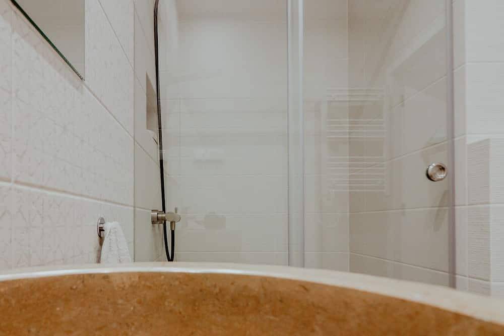 Refúgio do Paixão no Centro da Vila Junto à Praia in Praia do Ouro, Sesimbra