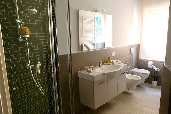 Ferienwohnung für 6 Personen, mit Balkon in San Benedetto del Tronto - 3