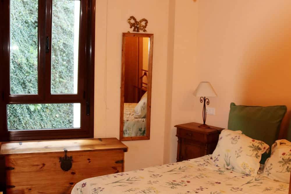 Apartamento entero, En pleno Paseo del Muelle Luarca Reg Vut 706As8 in Luarca, Valdés 