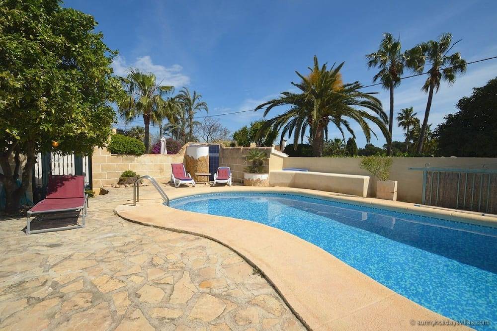 Ferienhaus mit Pool, Garten, ca. 1 km zum Strand, ruhig, Südlage, Poolheizung in Jávea, Costa Blanca