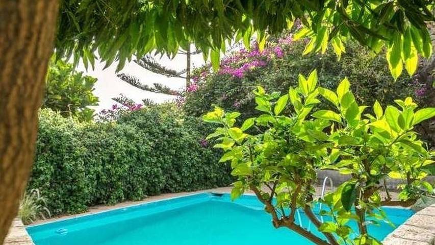 Casa rural para 5 personas, con jardín y terraza, Se admiten mascotas en Candelaria