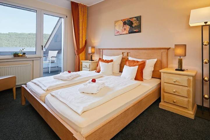 Ferienhaus für 2 Personen, mit Balkon und Garten sowie Sauna in Meerfeld