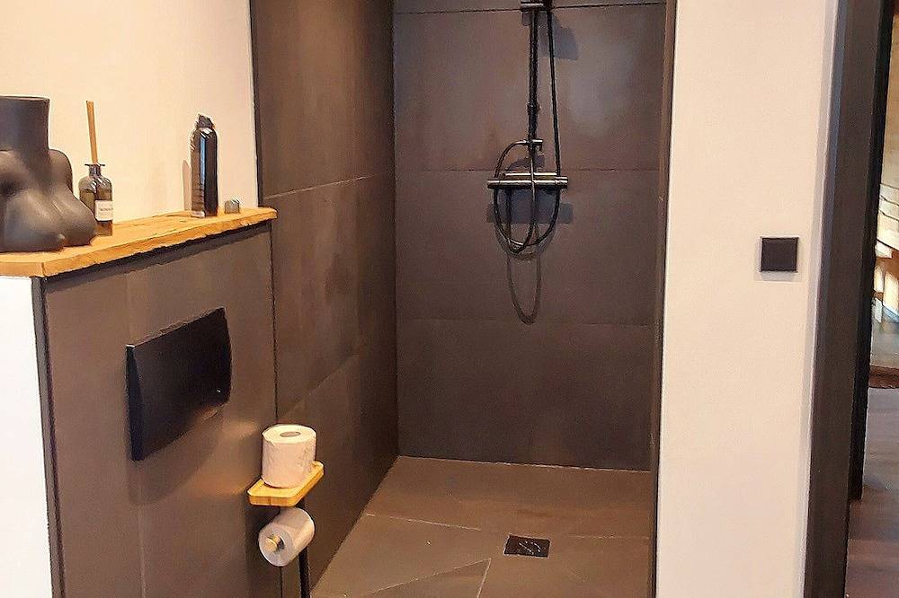 Ganze Wohnung, Wellness Oase mit Privatsauna und  Außen Whirlpool. in Hauzenberg, Passauer Land