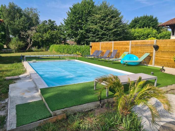 Chambre d’hôte pour 2 personnes, avec Piscine et Vue