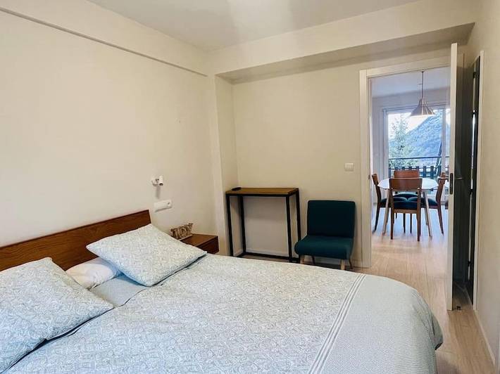 Gîte pour 4 personnes, avec piscine ainsi que vue et terrasse dans Formigal - 2