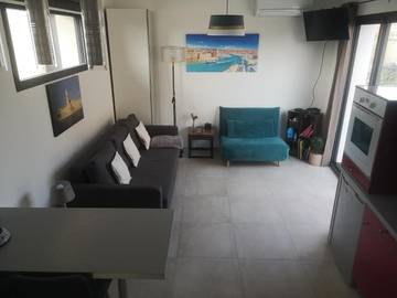 Gîte pour 3 personnes, avec terrasse à Les Pennes-Mirabeau