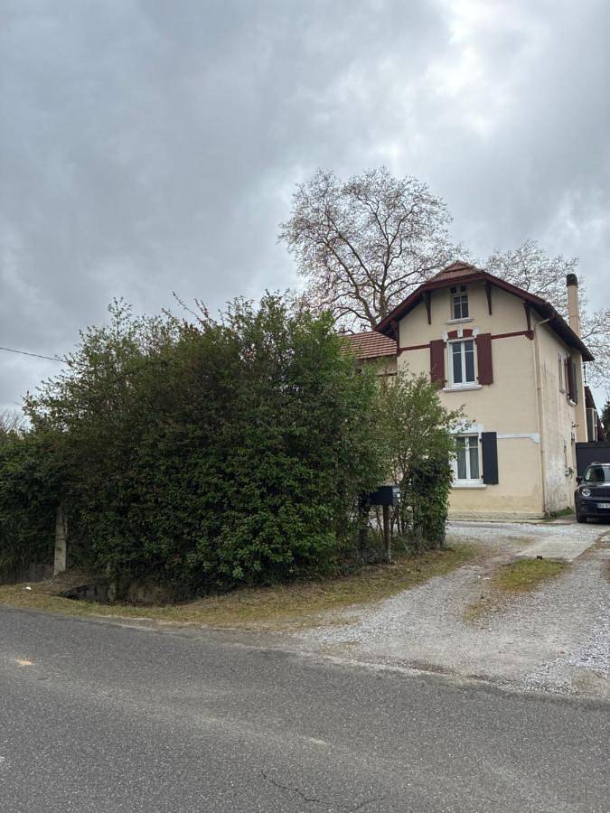 Chambre d’hôte pour 2 personnes, avec terrasse ainsi que vue et jardin à Habas - 2