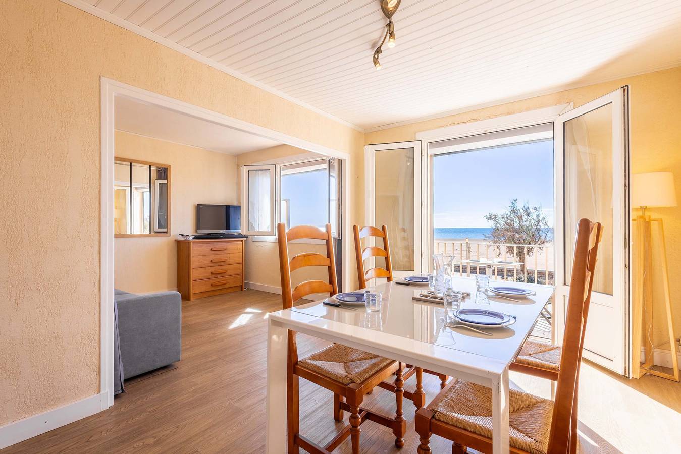 Ganze Wohnung, Ferienwohnung für 4 Personen mit Balkon/Terrasse in Valras-Plage, Mittelmeerküste (Frankreich)
