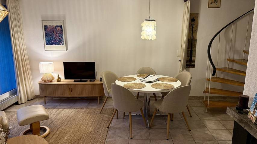 Ganze Ferienwohnung, Ferienhaus Falknis - 2.5 Zimmerwohnung in Bad Ragaz, Kanton St. Gallen