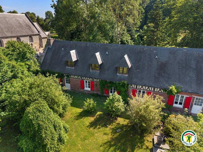 Gîte pour 8 personnes, avec Terrasse et Jardin à Gueutteville-les-Grès