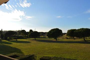 Gîte pour 4 personnes, avec terrasse dans Golf de Saint Cyprien