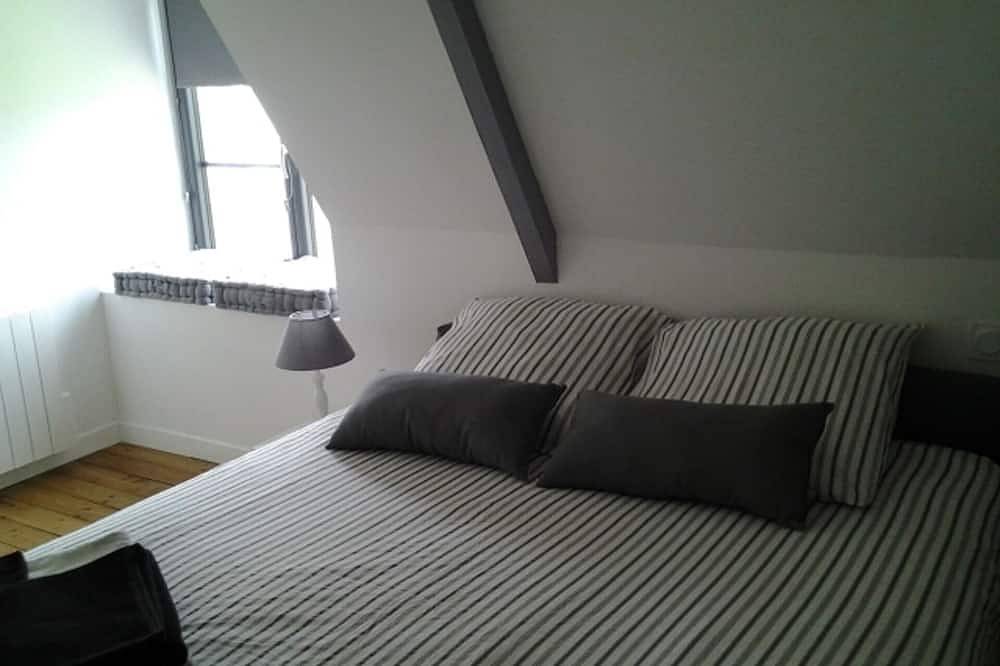 Bam Kalon, 3 * cottage in front of the sea, in the heart of the old port in Roscoff, Ceinture Dorée
