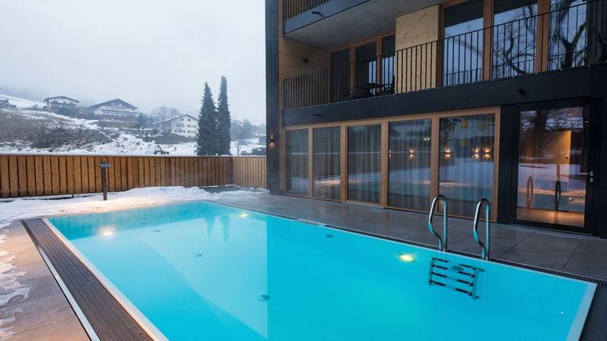 Ferienwohnung für 6 Personen, mit Sauna und Balkon sowie Pool in Schruns