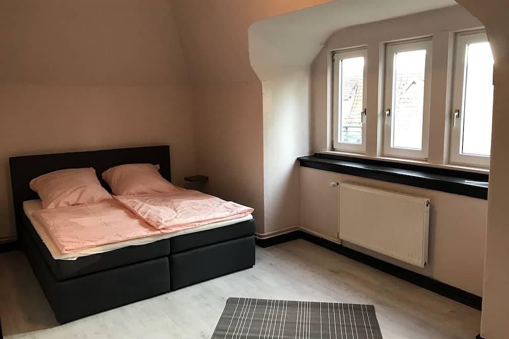 Ganze Wohnung, Zentral gelegen für Harzbesucher, Messegäste, Monteure, Alfeld (5min), Leineberg in Alfeld (Leine), Landkreis Hildesheim
