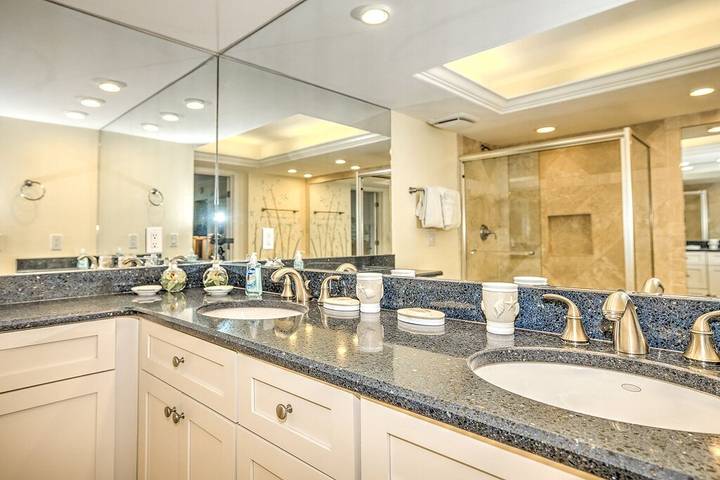 Vacation rental for 6 people, with balcony and pool in Sanibel