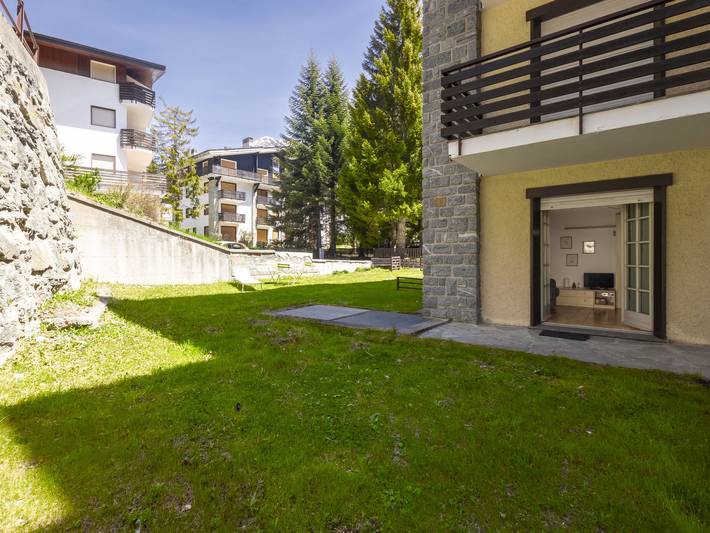 Ferienwohnung für 2 Personen, mit Terrasse und Garten in Mesocco