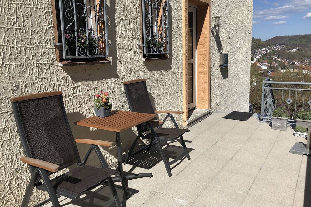 Gemütlichen Ferienhaus mit schöner Aussicht ins Weserbergland in Beverungen, Kreis Höxter