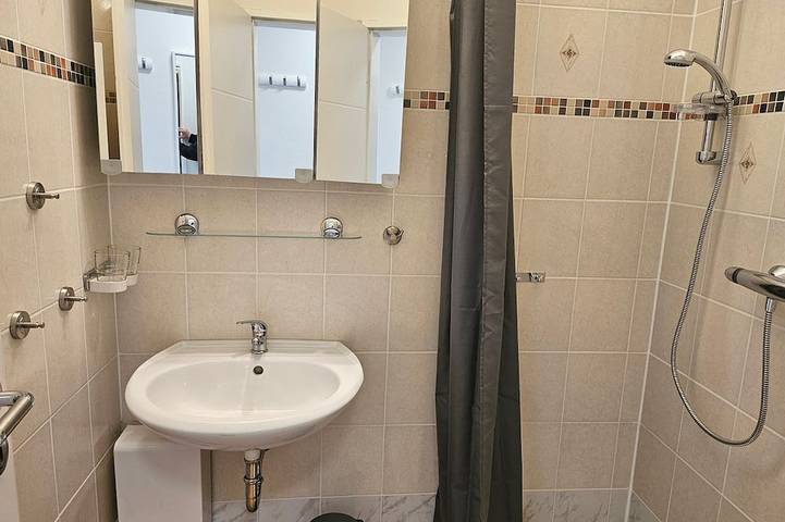 Ganze Wohnung, Moin und herzlich Willkommen im Grünen Paradies! Ihrem Zuhause auf Zeit. - in Nordseebad Dangast, Varel