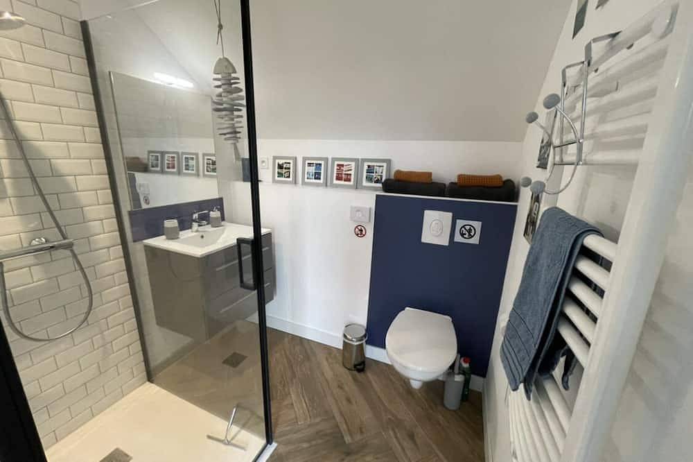 Charming renovated longère between land and sea in Quiberon Bay in Ploemel, Côte des Mégalithes