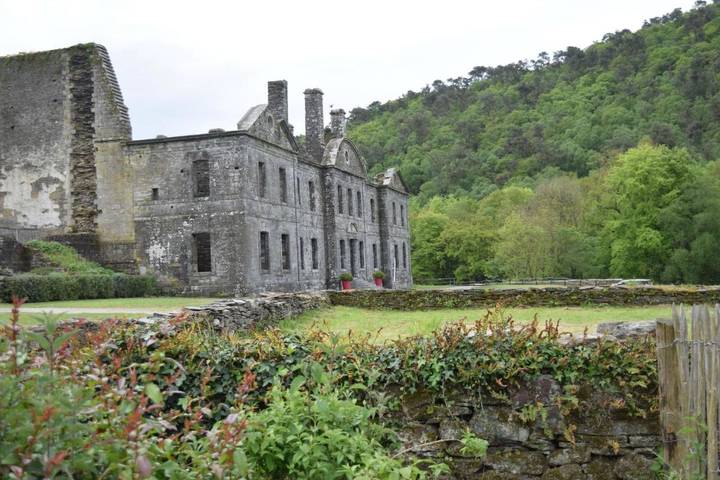 Chambre d’hôte pour 2 personnes, avec jardin, animaux acceptés à Saint-Gelven
