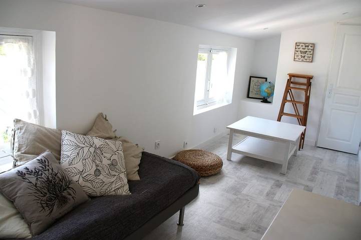 Location de vacances pour 3 personnes, avec jardin et terrasse, animaux acceptés à Saint-Jean-du-Doigt - 2