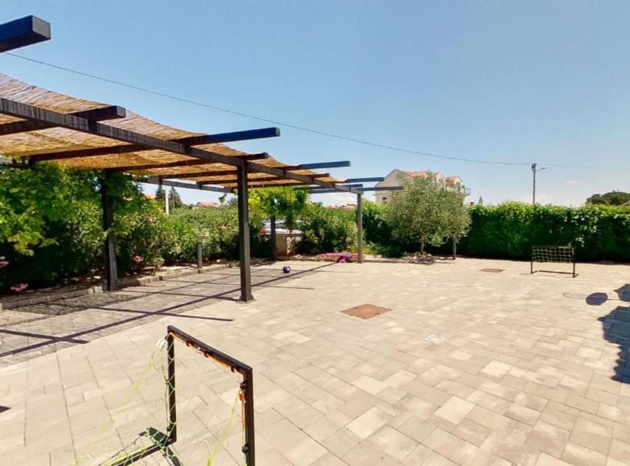Villa für 10 Personen mit Balkon in Grohote, Solta