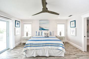 Vacation House for 22 Guests in Sarasota Beach, Siesta Key, Picture 1