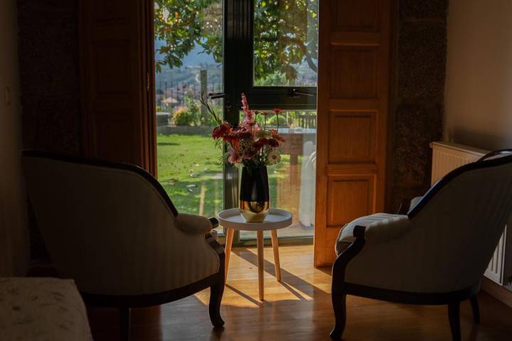 Casa rural para 2 personas, con piscina además de jardín y jacuzzi en Galicia