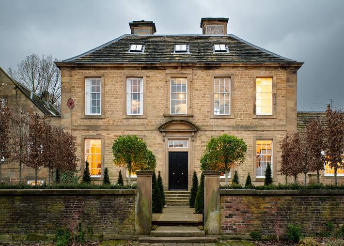 Holiday rental for 18 people, with Garden in Barnsley