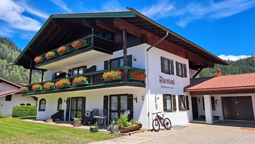 Ferienwohnung für 4 Personen, mit Terrasse und Sauna in Reit im Winkl - 3