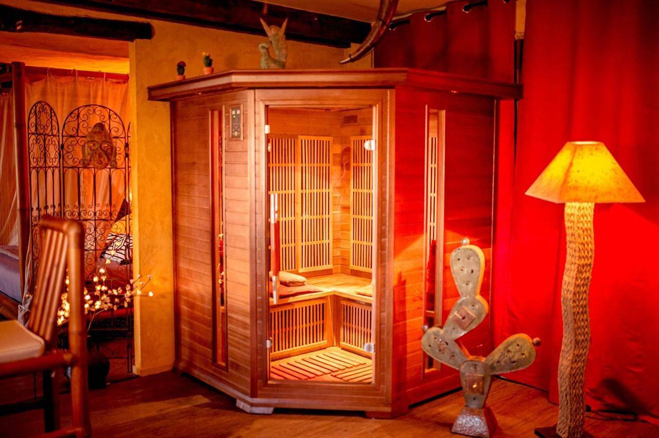 King Room with Spa Bath in Théméricourt, Parc naturel régional du Vexin Français