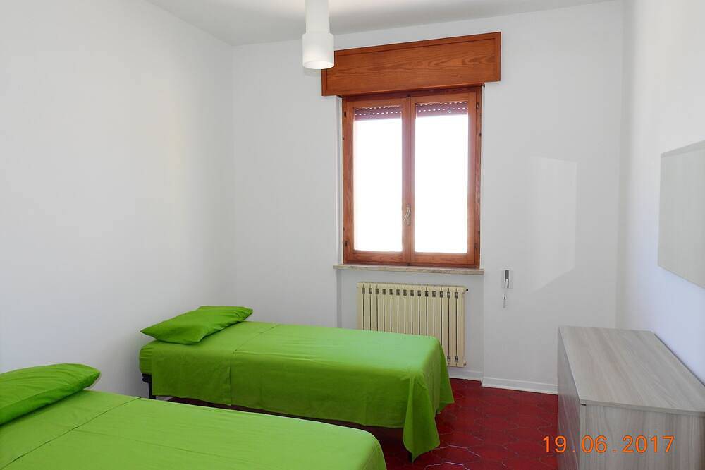 Appartement entier, Gallipoli Casa Florio: grand appartement moderne in Parabita, Golfe de Tarente