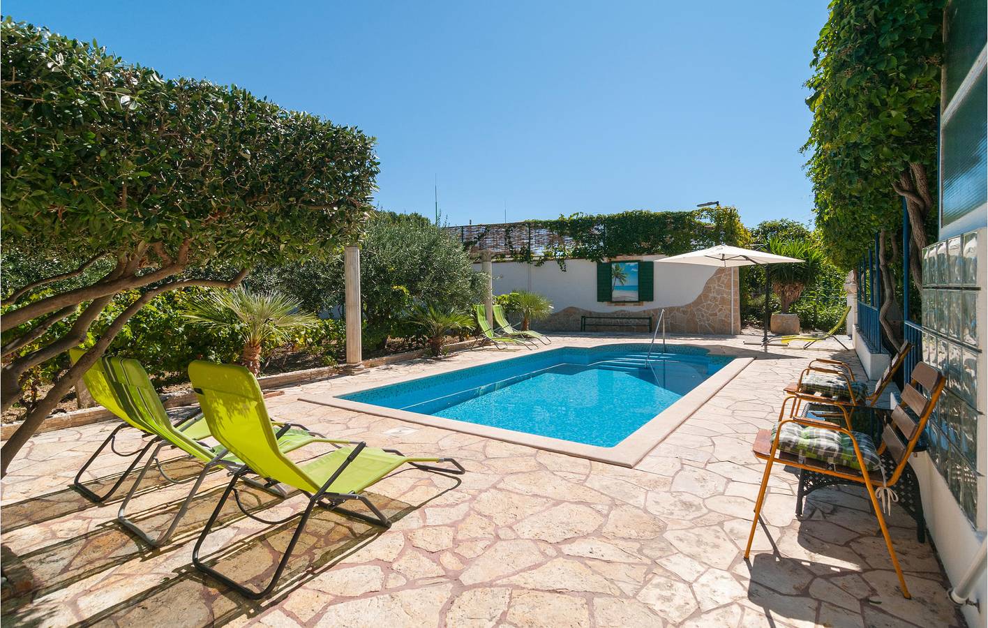 „Gemütliche 1-Zimmer-Wohnung mit Pool, WLAN und Zugang zum Strand“ in Dugi Rat, Split-Dalmatien