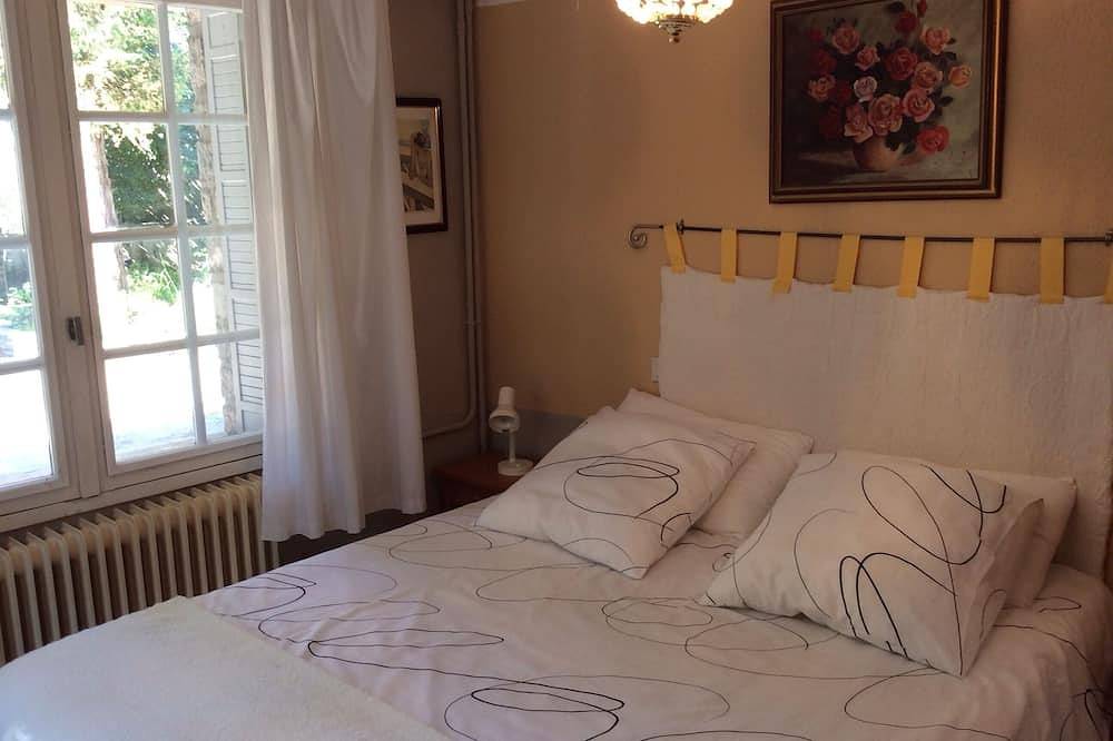 Charmante Wohnung mit Schwimmbad! in Nîmes, Nimes und Umgebung