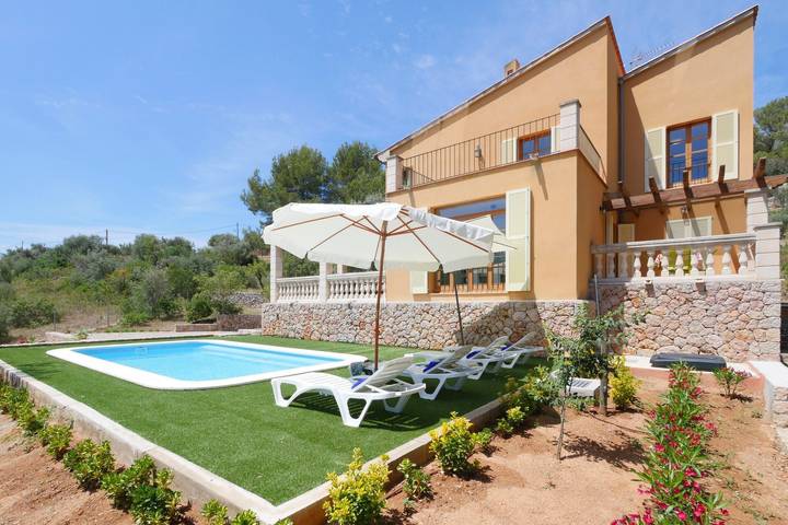 Casa de vacaciones para 5 personas, con Balcón y Jardín en Buñola