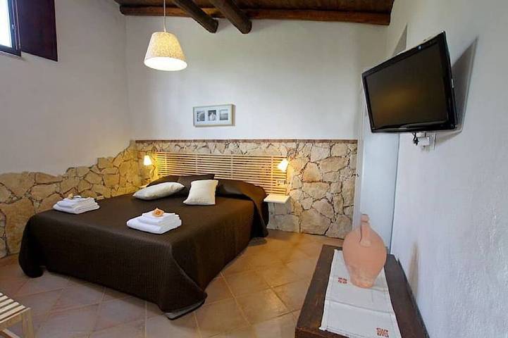 Sole Casa immersa tra campagna e mare in Sant'Alessio Siculo, Provincia di Messina