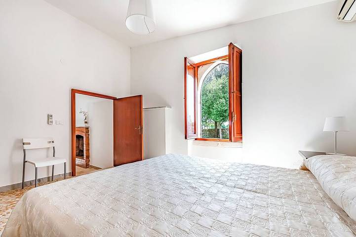 Casolare Di Puglia with private Pool, Noci, Italy in Noci, Bari Province