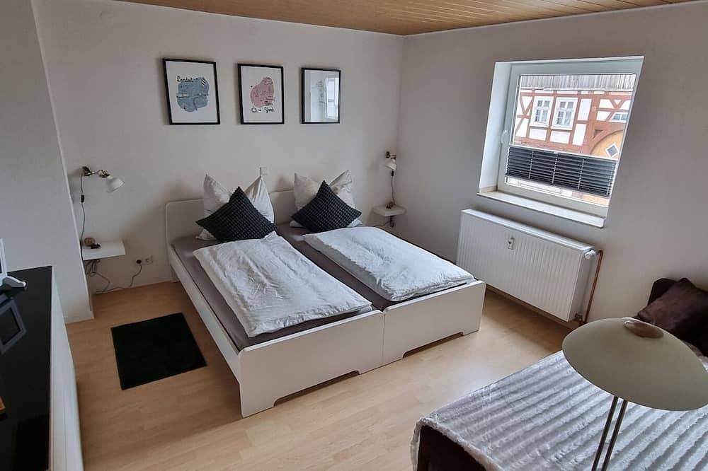 Ganze Wohnung, Ferienwohnung Simonplatz für bis zu 4 Personen. Haustierfreundlich! in Diemelstadt, Waldecker Land