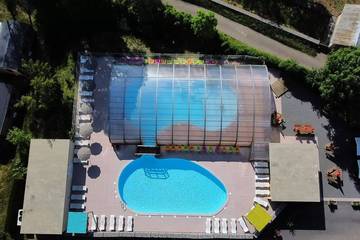 Camping für 4 Personen in Pont-de-Poitte, Jura, Bild 1