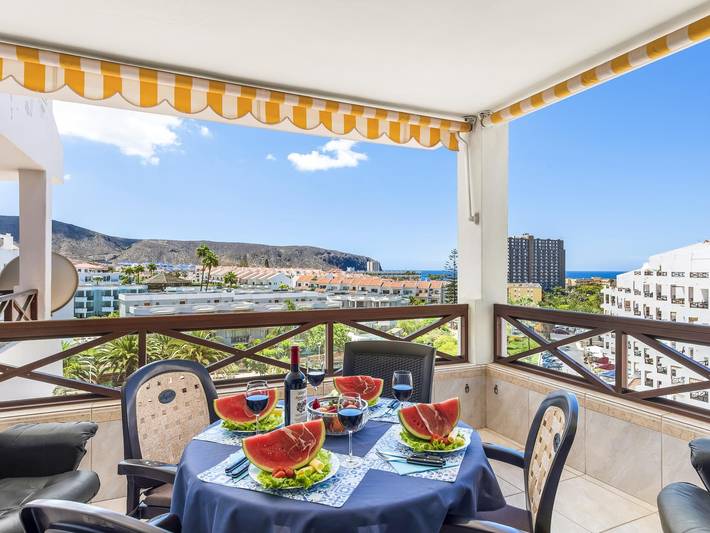 Studio pour 4 personnes, avec Vue sur l’océan ainsi que Terrasse et Piscine à Los Cristianos
