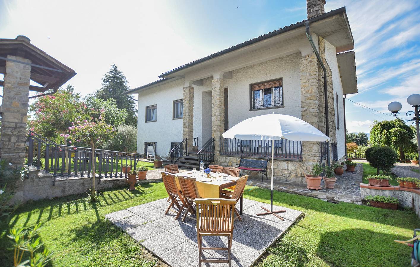 Acogedor apartamento con jardín y aparcamiento | Cerca de Tavola Calda Z3 in Pistoya, Provincia de Pistoia