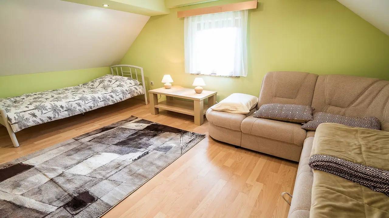 Ferienhaus für 6 Personen (90 m²) in Krška Vas in Rann (disambigua), Oltresava Inferiore