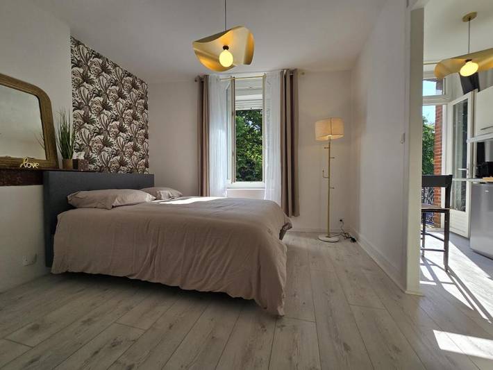 Gîte pour 2 personnes, avec jacuzzi et jardin dans Jardin Massey Tarbes