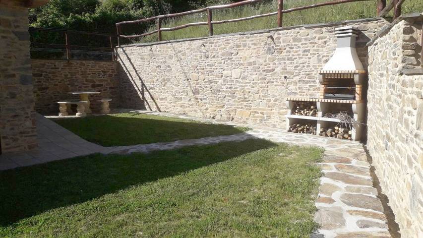 Apartamento de vacaciones para 4 personas, con jardín y vistas en Comarca del Narcea - 2