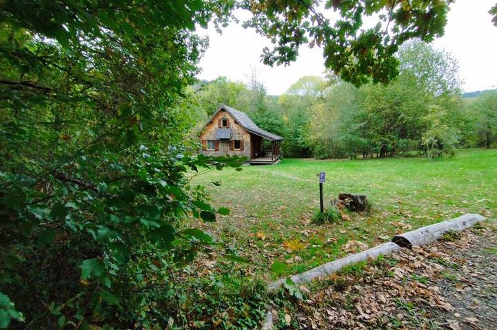 Gîte pour 5 personnes, avec Terrasse et Jardin à Corancy