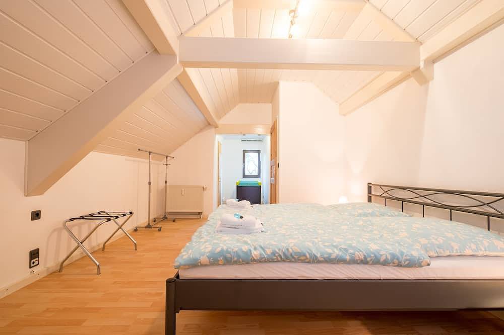 Haus Innerdorf - gemütliches Ferienhaus im Taunus - am Limeskastell Pohl in Pohl, Lahn-Taunus